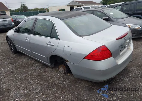 2007 Honda Accord 2.4 Se from USA, damaged, VIN 1HGCM56357A111553
